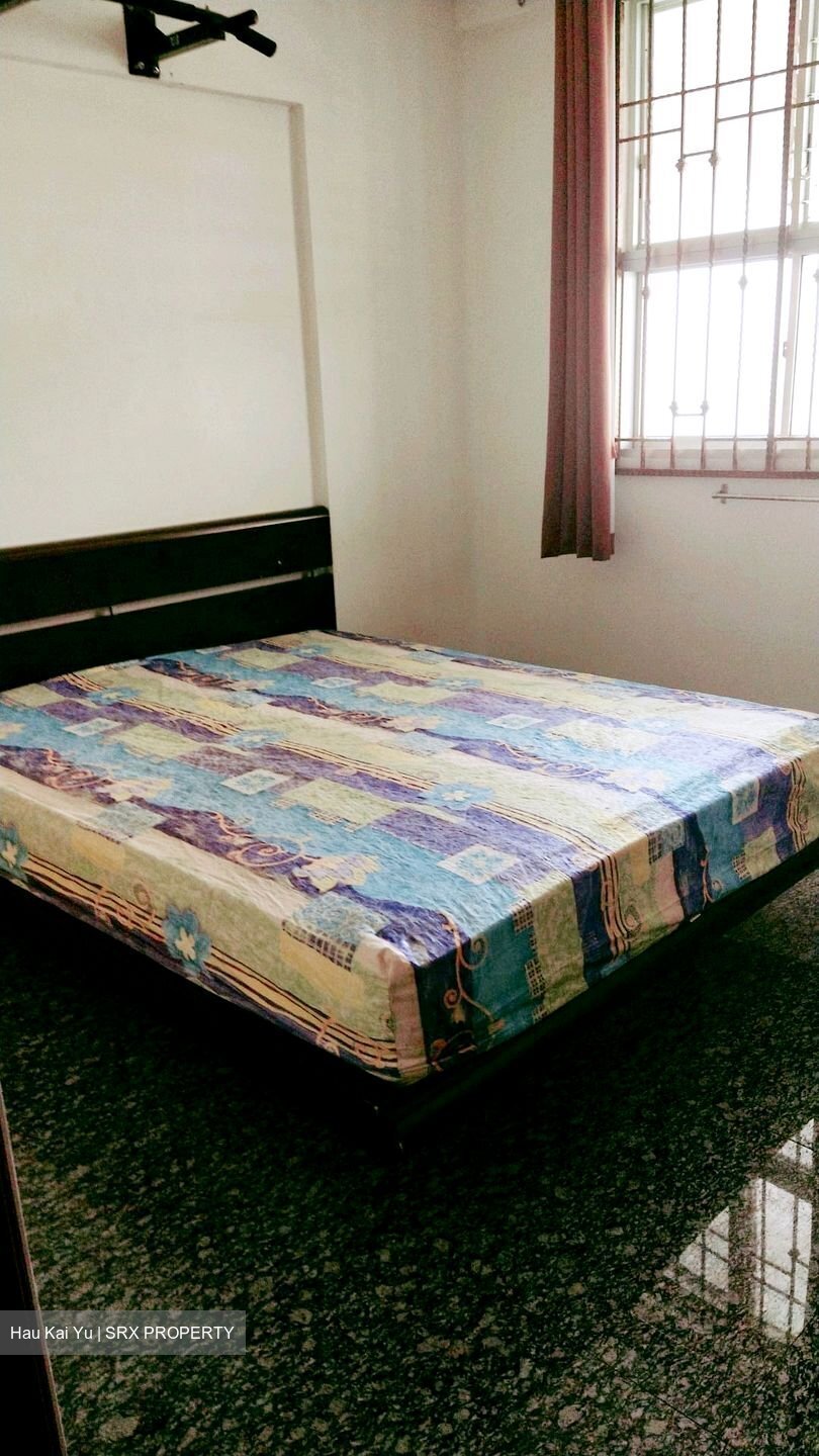 Hougang Avenue 8 (Hougang),  #457593971